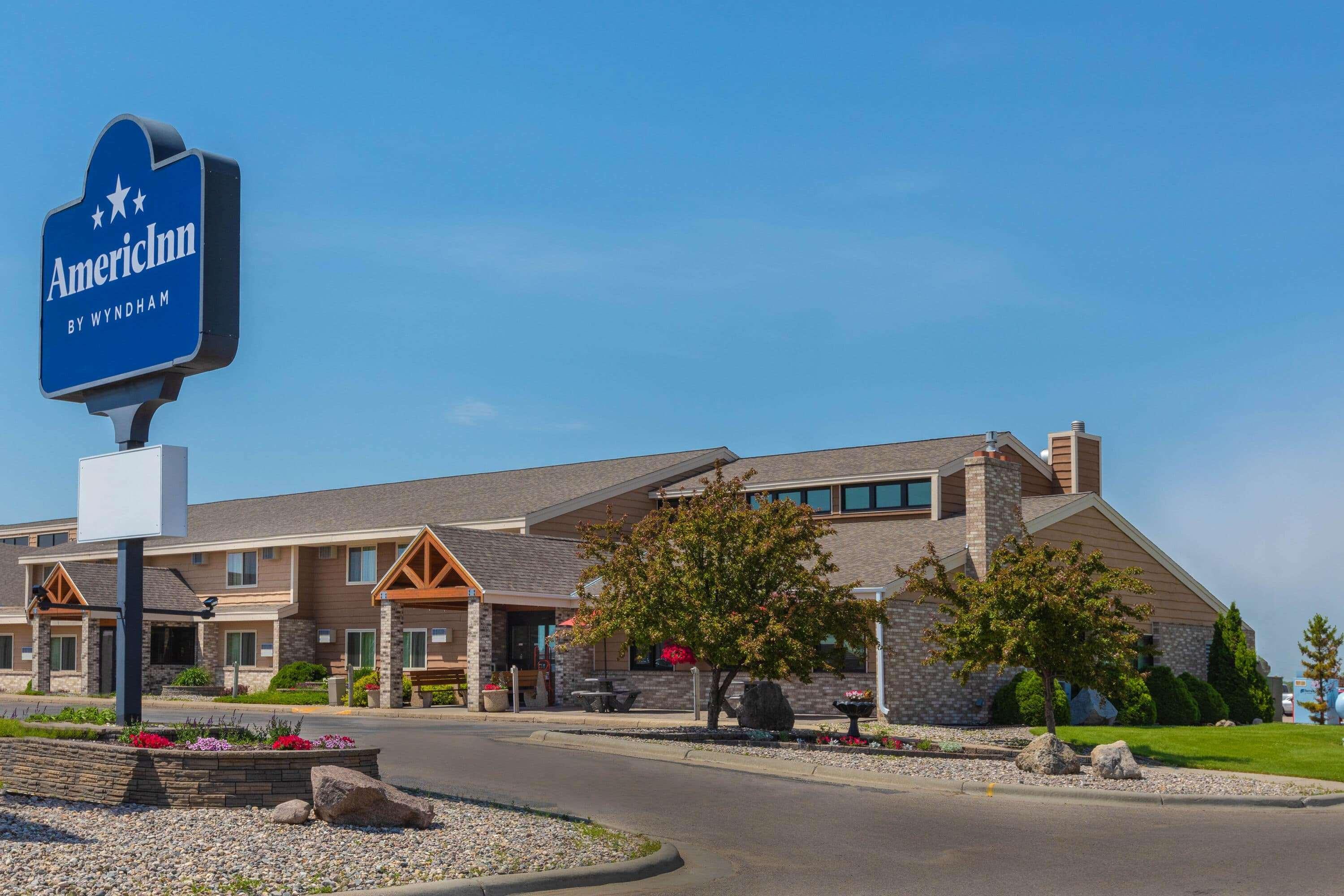 Americinn By Wyndham Roseau Exterior photo