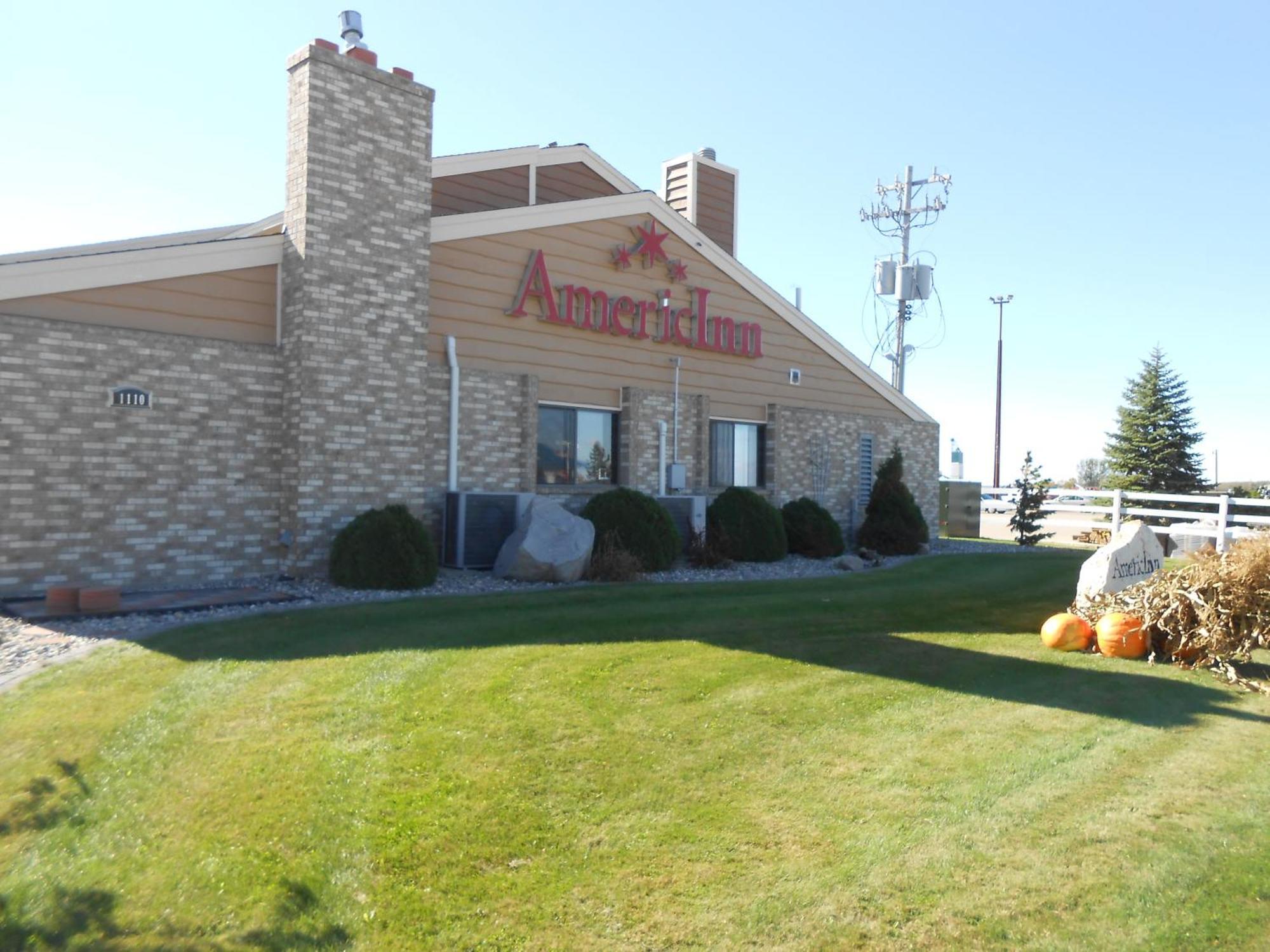 Americinn By Wyndham Roseau Exterior photo
